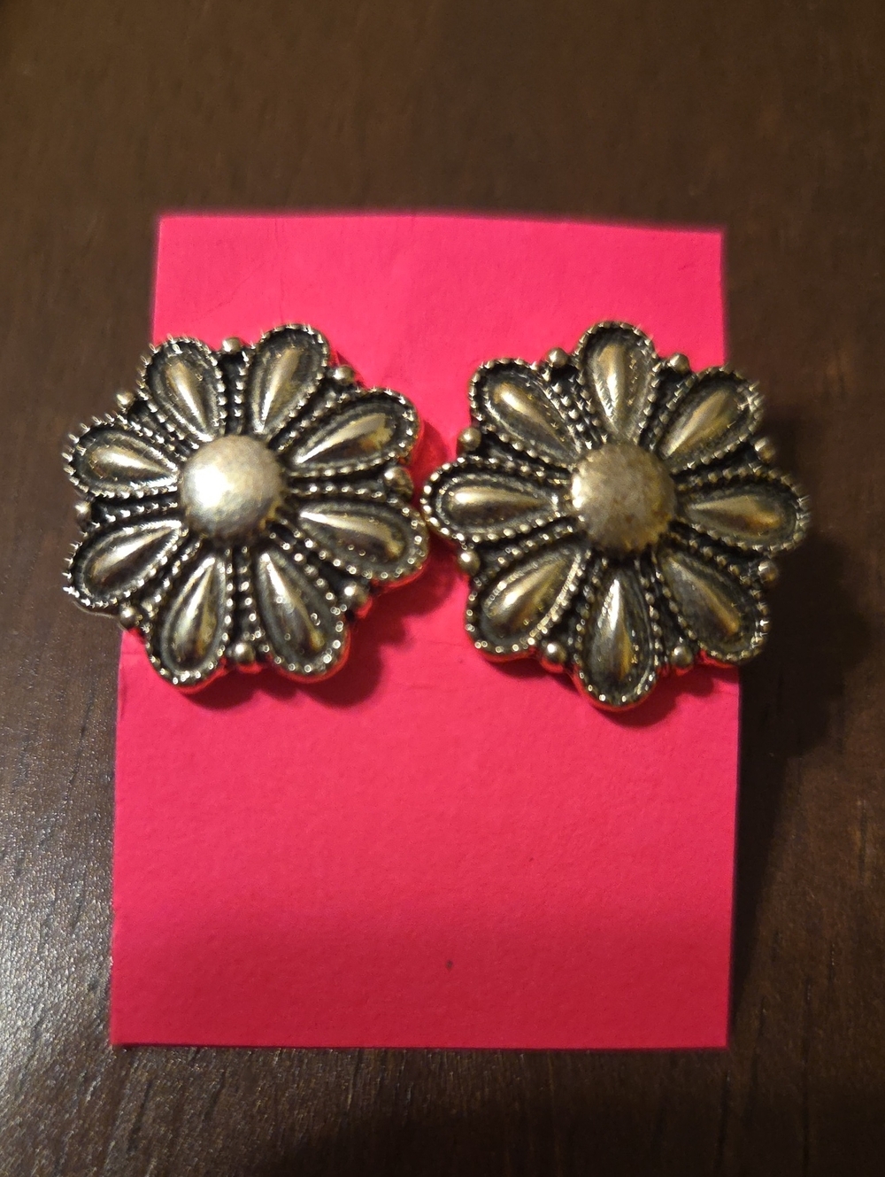 Earrings - Picture 2 of 3